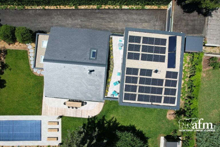 Panneaux photovoltaïques sur toit plat
