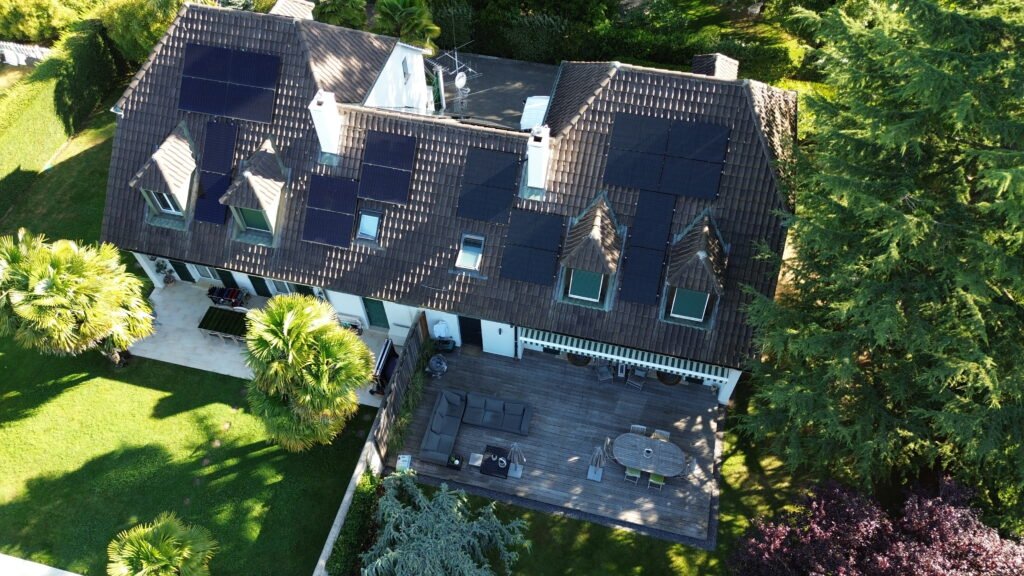 arnaques panneaux photovoltaïques Genève